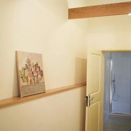 Mint 1 Apartment *